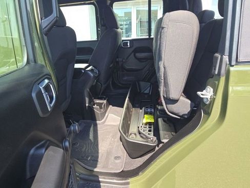 Used 2022 Jeep Gladiator Sport w/ Auxiliary Switch Group AWD/4WD image 60