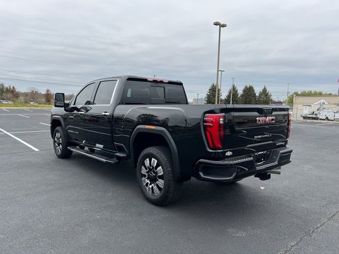 Used 2025 GMC Sierra 2500 Denali image 13