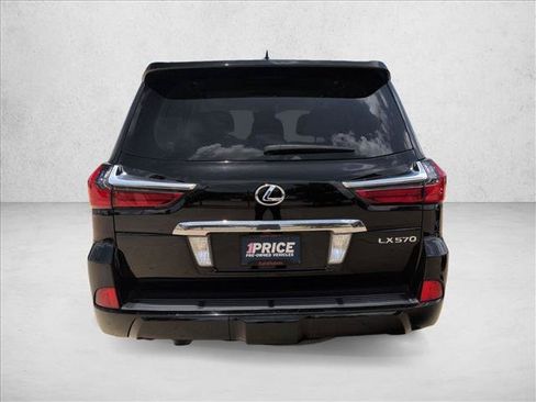 Used 2017 Lexus LX 570 4WD w/ Luxury Package image 7