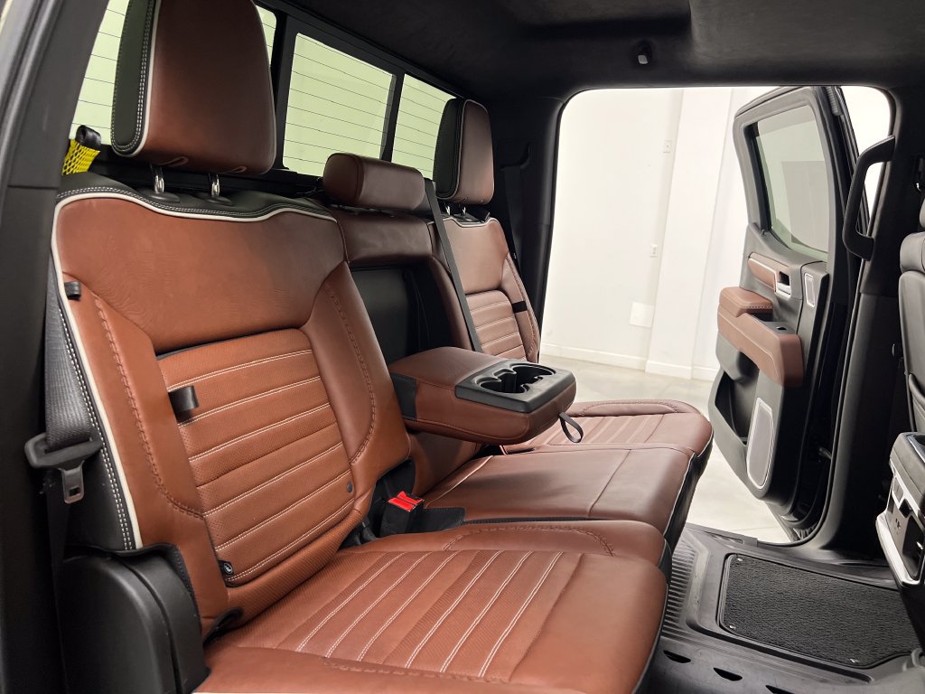 Used 2023 GMC Sierra 1500 Denali Ultimate AWD/4WD image 24