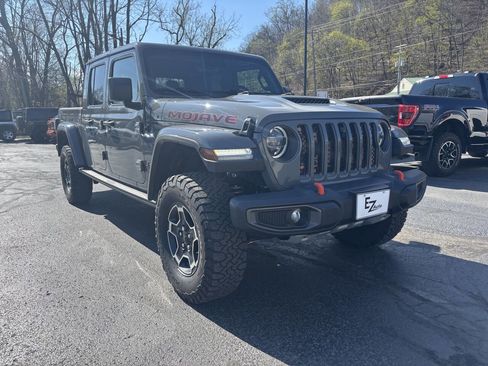 Used 2021 Jeep Gladiator Mojave AWD/4WD image 2