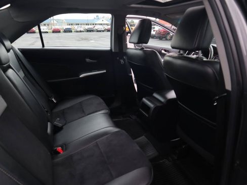 Used 2014 Toyota Camry SE w/ Leather Package FWD image 42