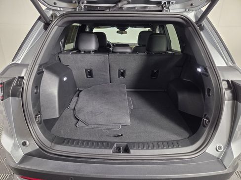 Used 2026 Chevrolet Equinox ACTIV AWD/4WD image 28