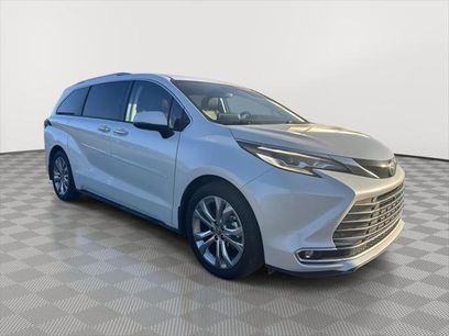 Certified 2022 Toyota Sienna Platinum w/ Protection Package (TMS)