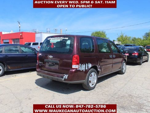 Used 2008 Chevrolet Uplander LS FWD image 3