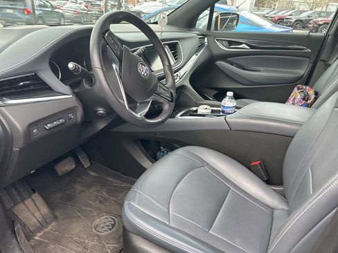 Used 2024 Buick Enclave Premium w/ Experience Buick Package image 4