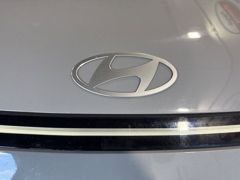 Used 2024 Hyundai Kona SE image 13