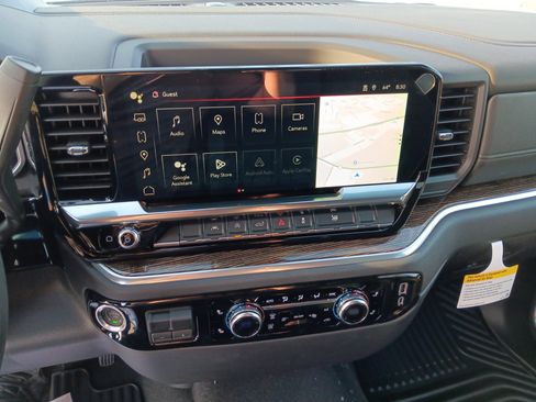 New 2026 GMC Sierra 1500 SLE image 10