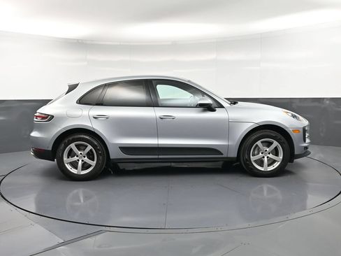 Certified 2020 Porsche Macan AWD/4WD image 9