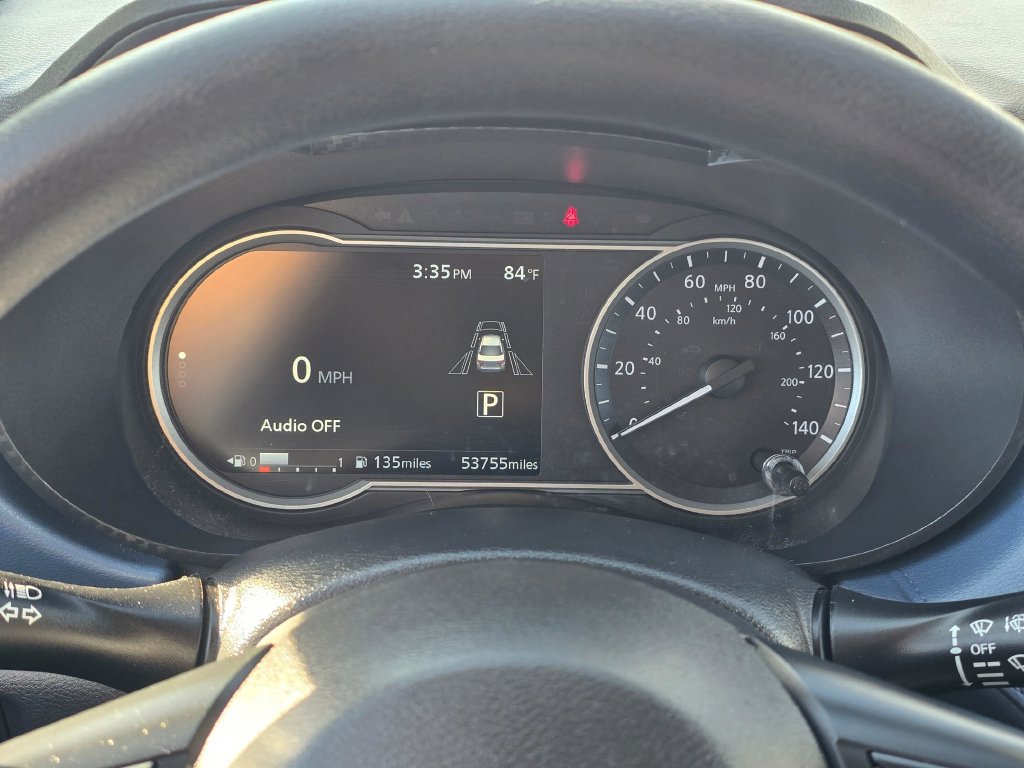 Used 2025 Nissan Versa SV FWD image 18