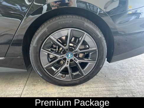 Used 2024 BMW i4 xDrive40i AWD/4WD image 18