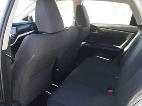 Used 2018 Toyota Corolla iM w/ Carpet Mat Package (TMS) image 10