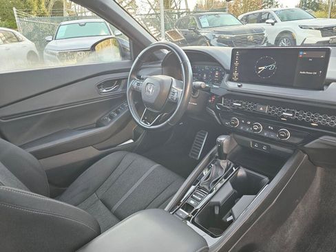 Used 2023 Honda Accord Sport image 10