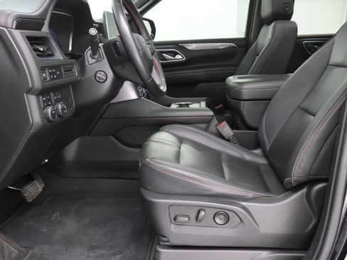 Used 2023 Chevrolet Suburban RST w/ Luxury Package image 8