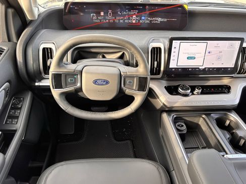 New 2026 Ford Expedition Active RWD image 11
