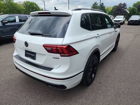 Used 2023 Volkswagen Tiguan SE R-Line AWD/4WD image 5
