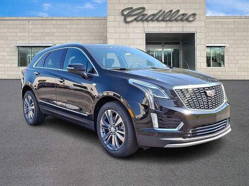 New 2025 Cadillac XT5 Premium Luxury image 2