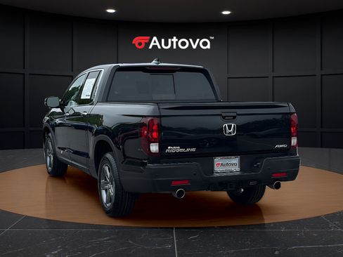 Used 2023 Honda Ridgeline RTL-E image 3