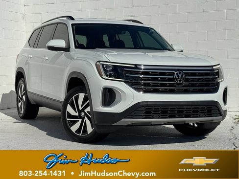 Used 2025 Volkswagen Atlas SE FWD image 1