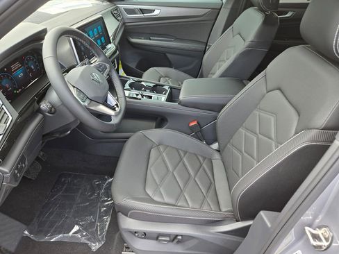 New 2025 Volkswagen Atlas Cross Sport SE AWD/4WD image 6
