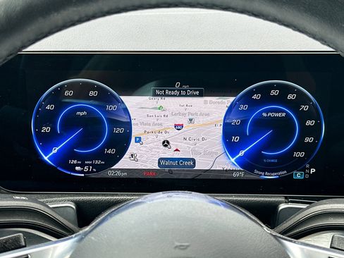 Used 2025 Mercedes-Benz EQB 250+ image 18