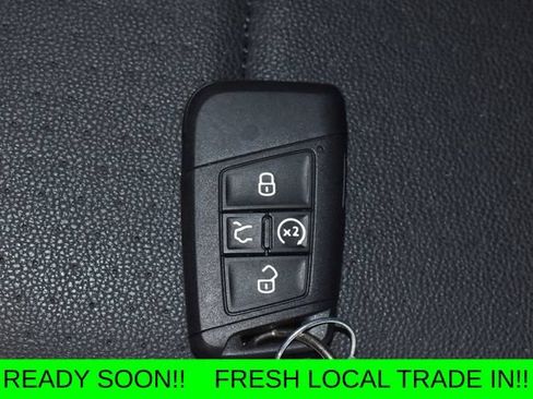 Used 2023 Volkswagen Jetta SE FWD image 34