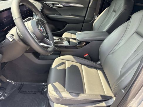 Used 2025 Buick Envision Preferred AWD/4WD image 15