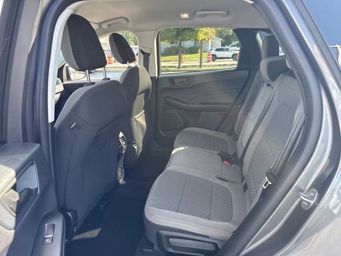 Used 2022 Ford Escape SE w/ Convenience Package image 17