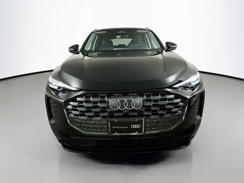 Used 2025 Audi Q5 Premium Plus w/ Premium Plus AWD/4WD image 2