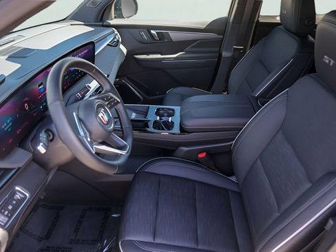 Used 2026 Buick Enclave Sport Touring w/ Power Package FWD image 11