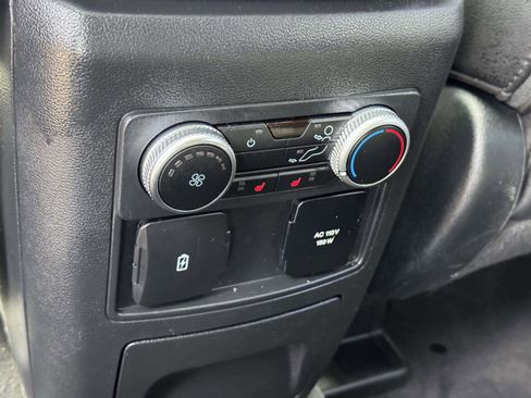 Used 2022 Ford Explorer Limited w/ Hybrid Equipment Group 310A image 11