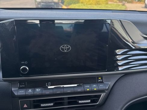 Used 2025 Toyota Camry LE image 13