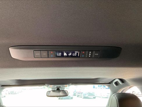 Used 2026 Toyota Sienna XSE AWD/4WD image 35