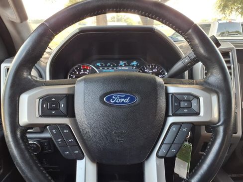 Used 2017 Ford F350 Lariat w/ Lariat Value Package AWD/4WD image 26