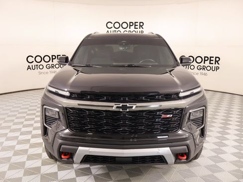 Used 2024 Chevrolet Traverse Z71 w/ Enhanced Driving Package AWD/4WD image 8