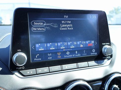 New 2025 Nissan Sentra SR image 3