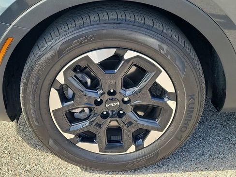 Used 2024 Kia Sorento S w/ Panoramic Sunroof Package image 11