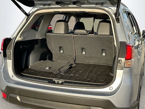 Used 2023 Subaru Forester Limited image 27
