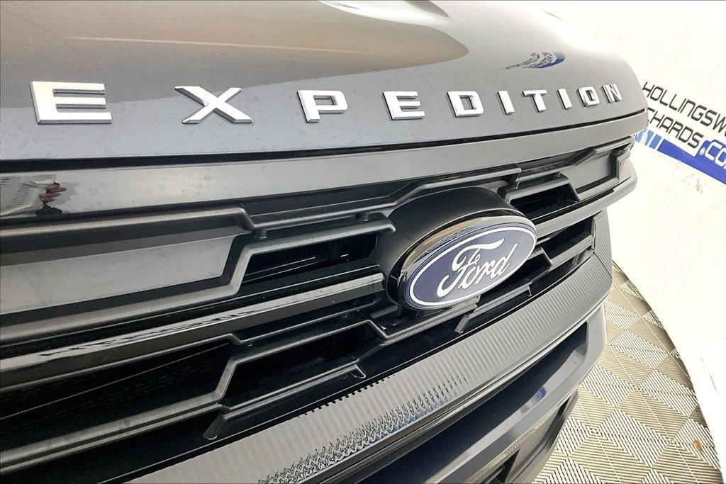 Used 2026 Ford Expedition Active RWD image 24