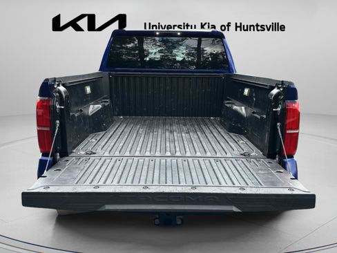 Used 2024 Toyota Tacoma TRD Off-Road AWD/4WD image 20