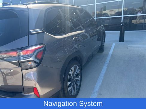 Used 2025 Subaru Forester Touring image 3