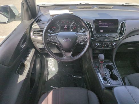 Used 2022 Chevrolet Equinox RS w/ Infotainment Package AWD/4WD image 18