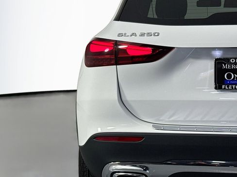 New 2026 Mercedes-Benz GLA 250 image 14