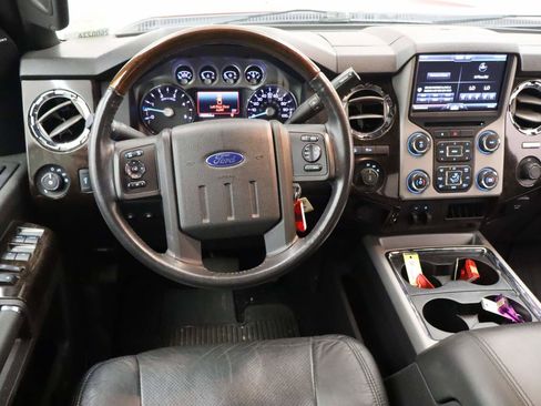 Used 2014 Ford F250 Platinum w/ FX4 Off-Road Package AWD/4WD image 4