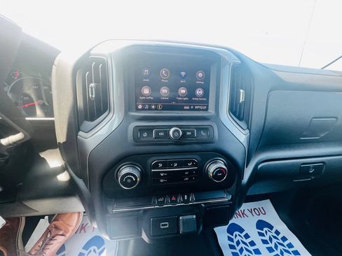 Used 2020 Chevrolet Silverado 1500 Custom w/ Custom Value Package AWD/4WD image 22