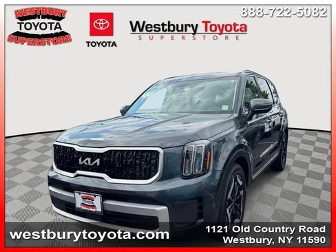 Used 2023 Kia Telluride EX AWD/4WD image 3