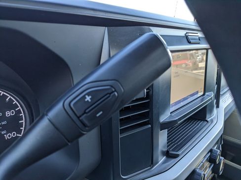 Used 2025 Ford F250 XLT image 44