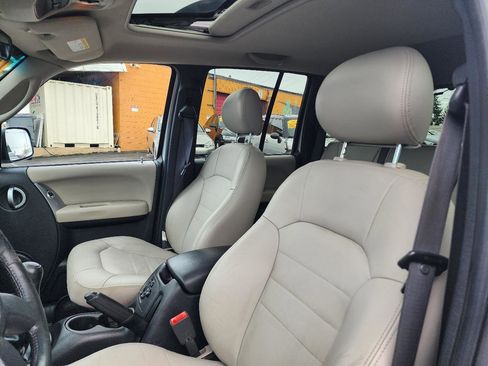 Used 2003 Jeep Liberty Renegade image 12