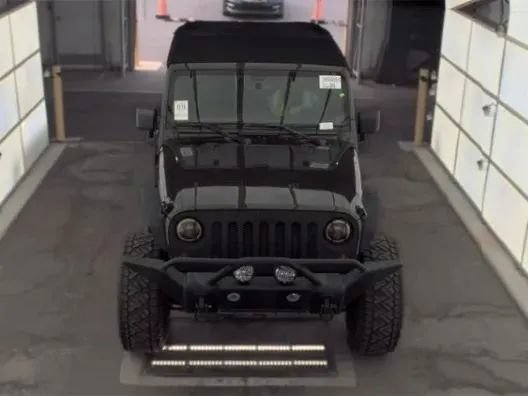 Used 2013 Jeep Wrangler Unlimited Sport w/ Connectivity Group AWD/4WD image 2