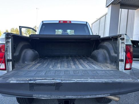 Used 2018 RAM 2500 Tradesman w/ Chrome Appearance Group image 27